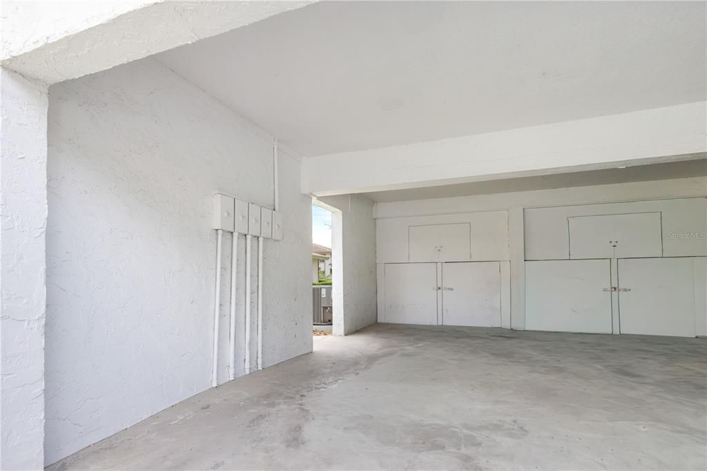 For Sale: $154,900 (2 beds, 1 baths, 758 Square Feet)