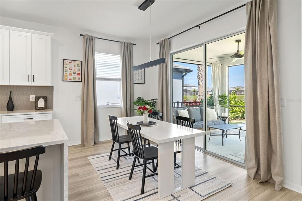 En Venta: $634,900 (4 camas, 3 baños, 2195 Pies cuadrados)