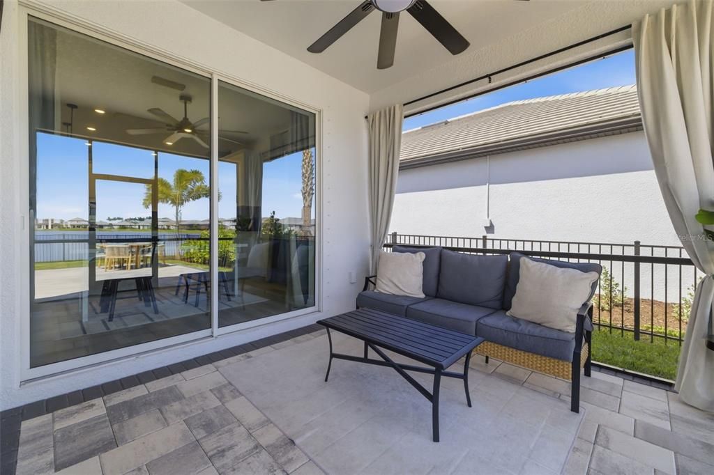 En Venta: $634,900 (4 camas, 3 baños, 2195 Pies cuadrados)