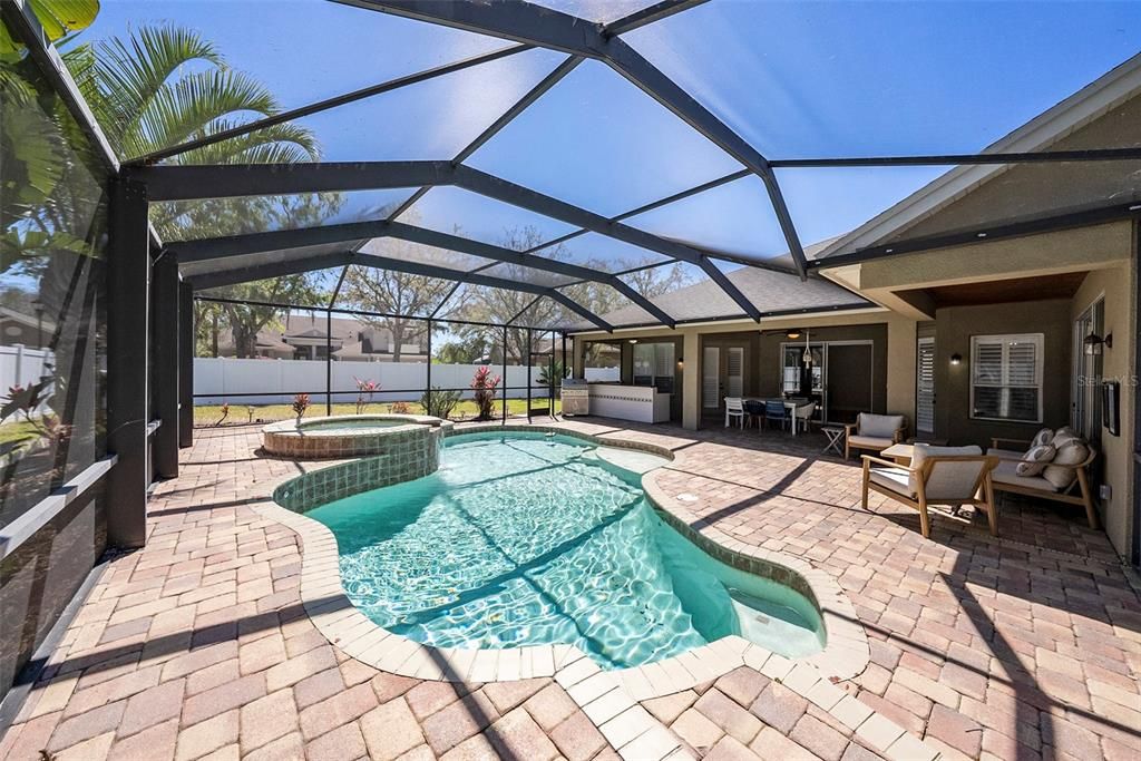 En Venta: $729,000 (4 camas, 3 baños, 2776 Pies cuadrados)