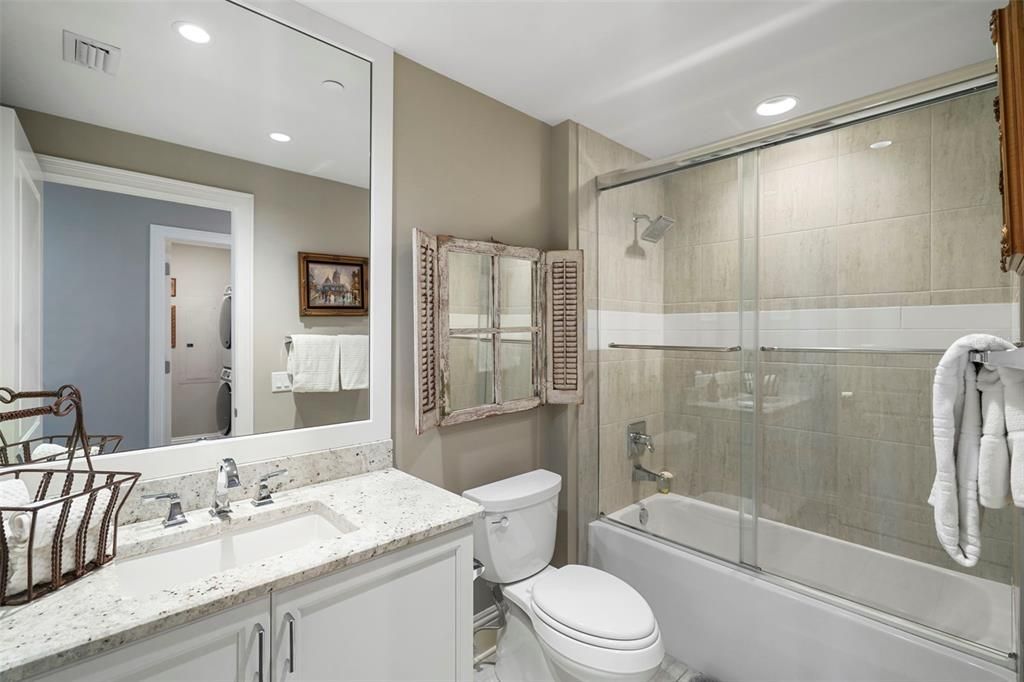 For Sale: $1,625,000 (3 beds, 2 baths, 2195 Square Feet)