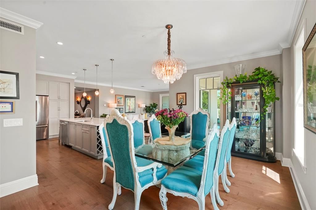 For Sale: $1,625,000 (3 beds, 2 baths, 2195 Square Feet)