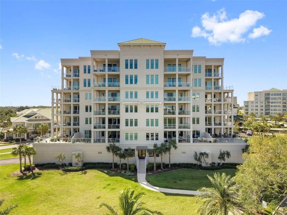 For Sale: $1,625,000 (3 beds, 2 baths, 2195 Square Feet)