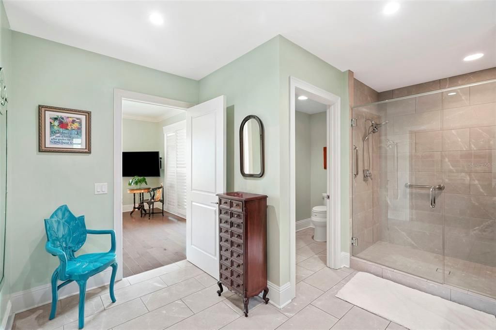 For Sale: $1,625,000 (3 beds, 2 baths, 2195 Square Feet)