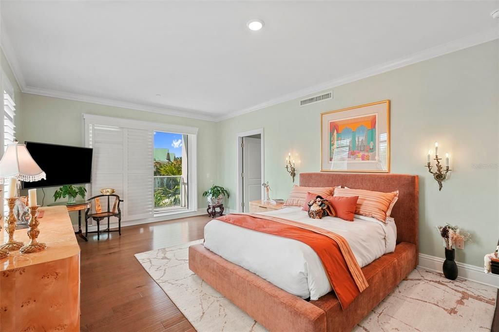 For Sale: $1,625,000 (3 beds, 2 baths, 2195 Square Feet)