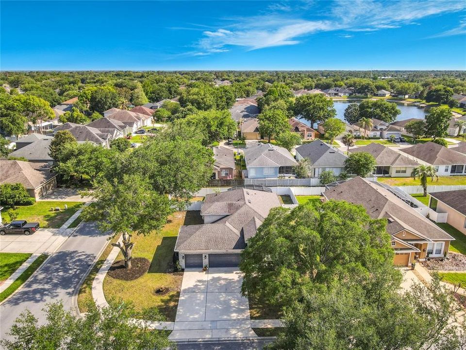 Active With Contract: $414,990 (3 beds, 2 baths, 2202 Square Feet)