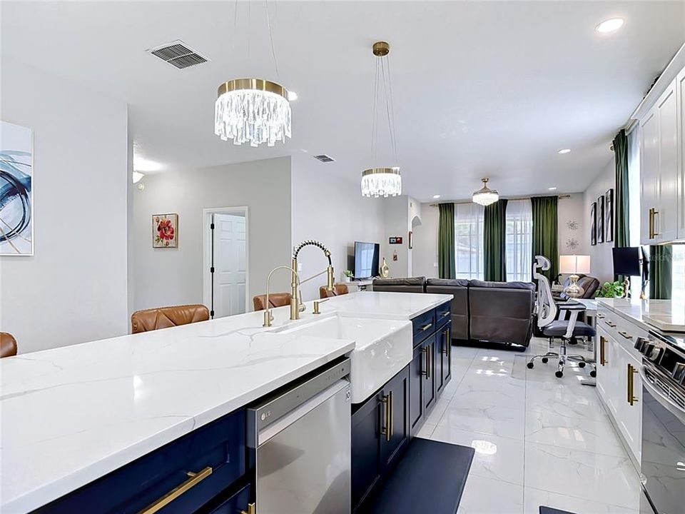 Active With Contract: $414,990 (3 beds, 2 baths, 2202 Square Feet)