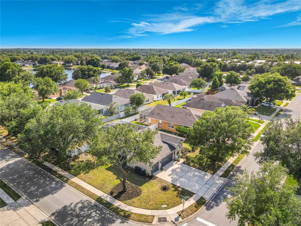 Active With Contract: $414,990 (3 beds, 2 baths, 2202 Square Feet)