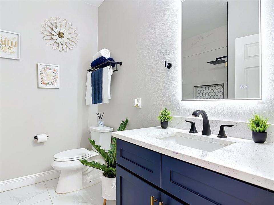 Active With Contract: $414,990 (3 beds, 2 baths, 2202 Square Feet)