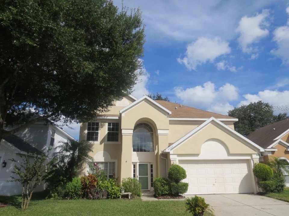 For Rent: $3,070 (4 beds, 2 baths, 2142 Square Feet)