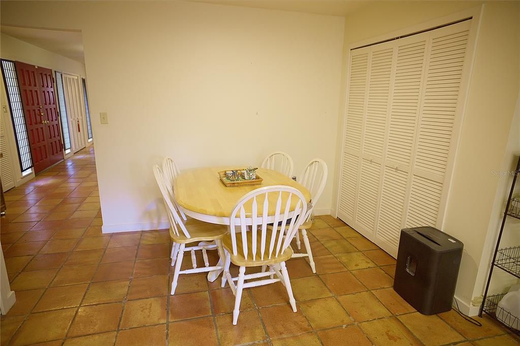 Active With Contract: $420,000 (3 beds, 2 baths, 2074 Square Feet)