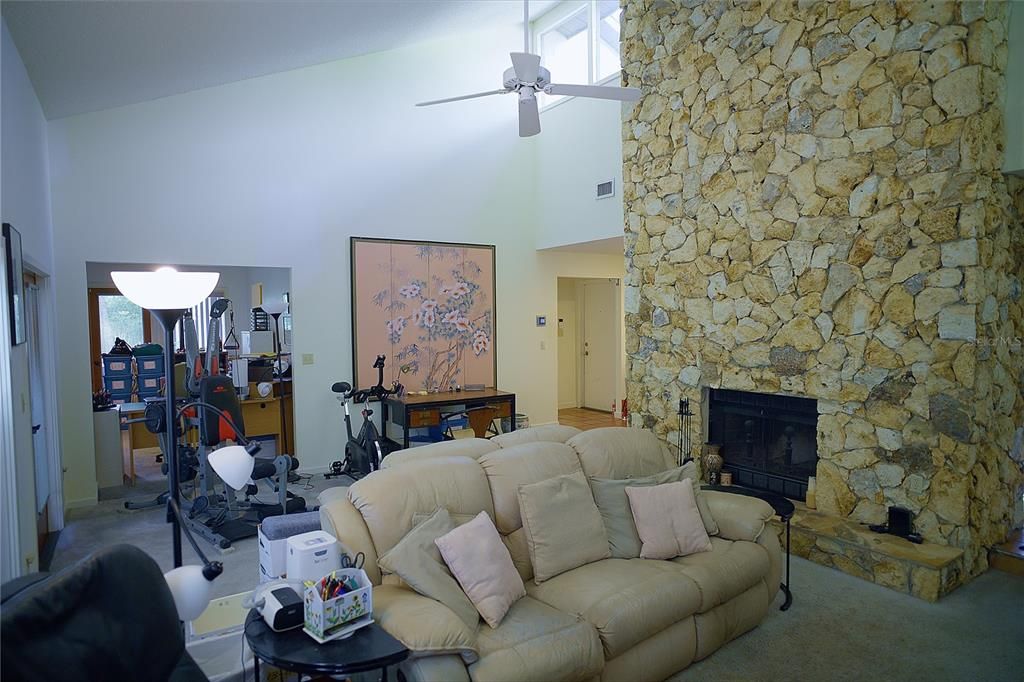Active With Contract: $420,000 (3 beds, 2 baths, 2074 Square Feet)