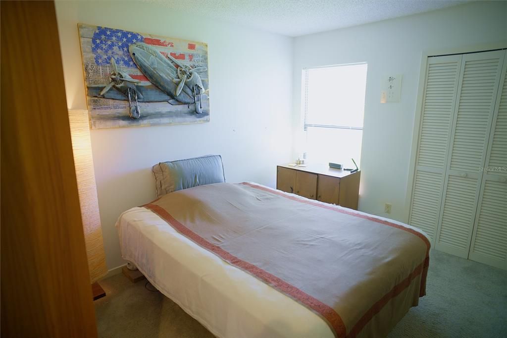 Active With Contract: $420,000 (3 beds, 2 baths, 2074 Square Feet)