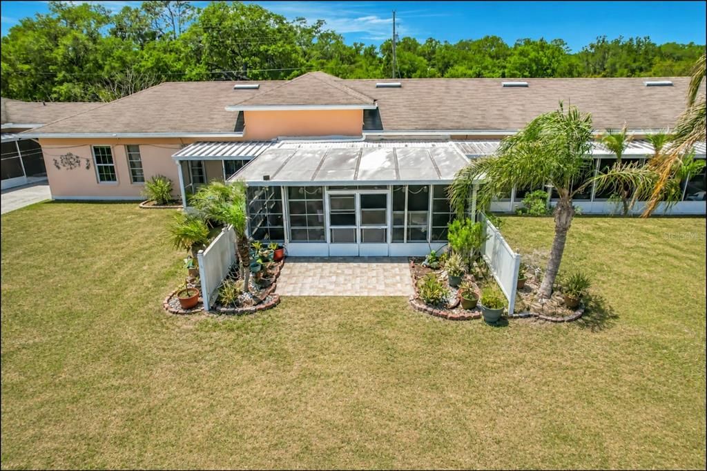 For Sale: $145,000 (1 beds, 1 baths, 648 Square Feet)