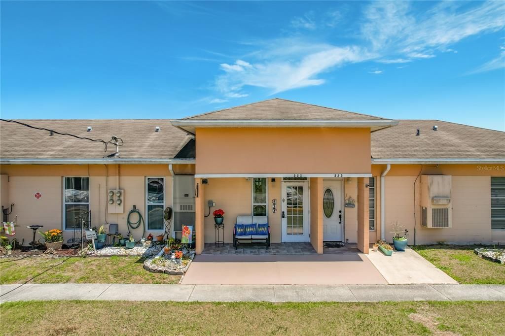 For Sale: $145,000 (1 beds, 1 baths, 648 Square Feet)