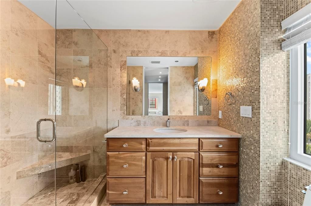 В аренду: $12,500 (2 спален, 2 ванн, 1612 Квадратных фут)