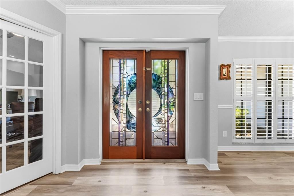 Activo con contrato: $739,900 (5 camas, 3 baños, 2660 Pies cuadrados)