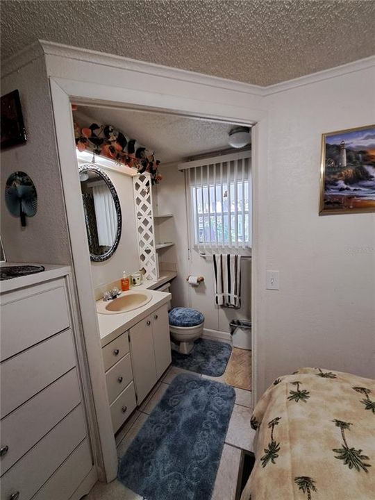 На продажу: $222,500 (3 спален, 2 ванн, 1100 Квадратных фут)