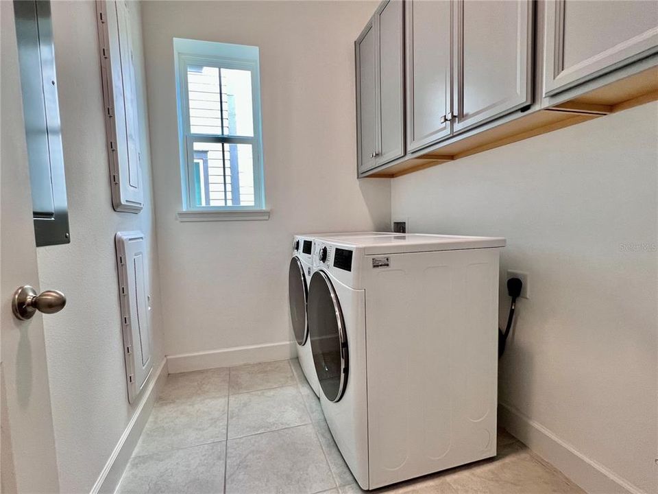 En Renta: $5,500 (4 camas, 3 baños, 2497 Pies cuadrados)