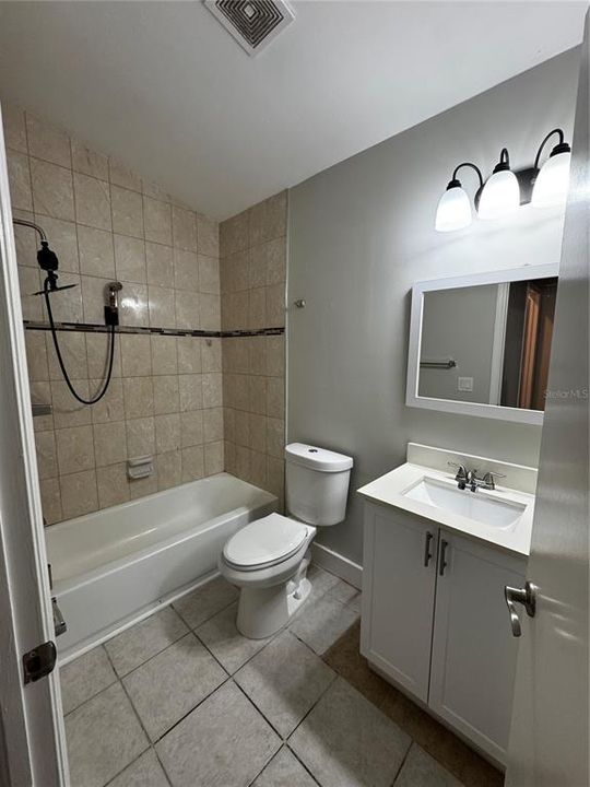 For Rent: $3,100 (3 beds, 2 baths, 1668 Square Feet)