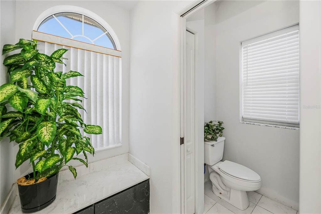 En Venta: $325,000 (3 camas, 2 baños, 2409 Pies cuadrados)