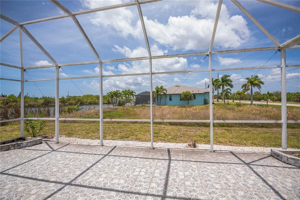 En Venta: $325,000 (3 camas, 2 baños, 2409 Pies cuadrados)