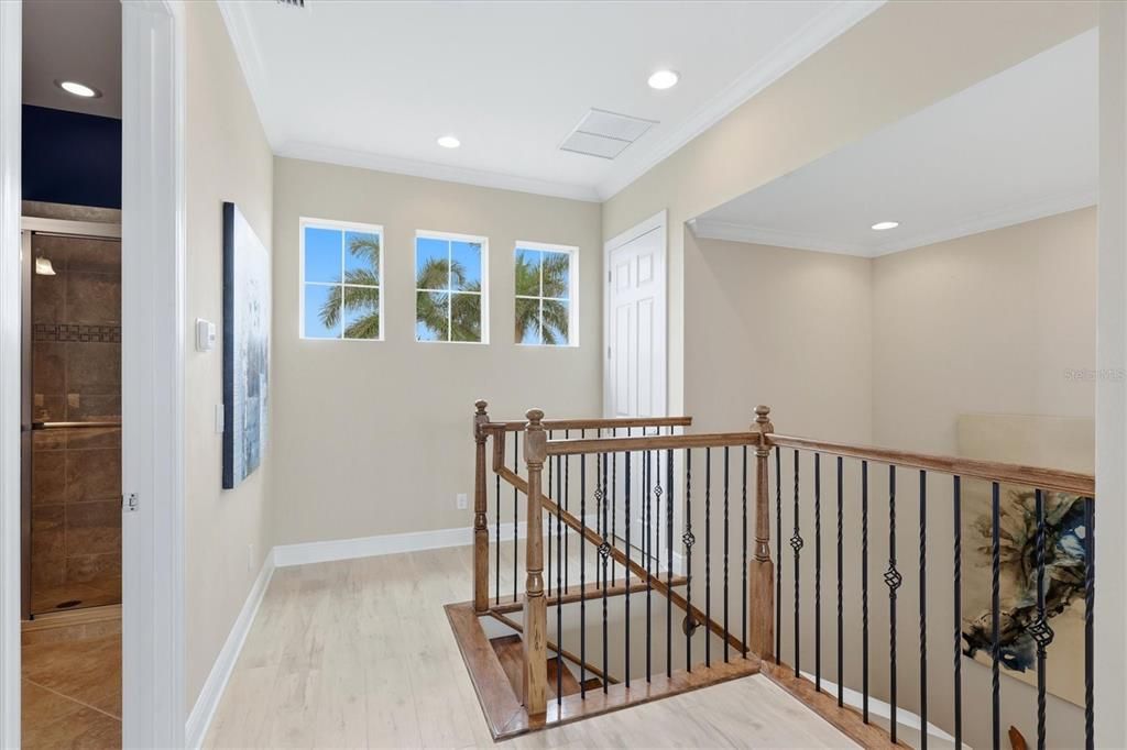 For Sale: $1,095,000 (3 beds, 3 baths, 3565 Square Feet)