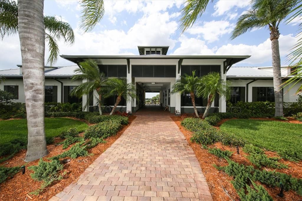 For Sale: $1,095,000 (3 beds, 3 baths, 3565 Square Feet)
