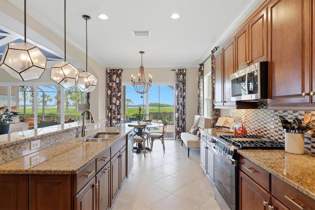 For Sale: $1,095,000 (3 beds, 3 baths, 3565 Square Feet)