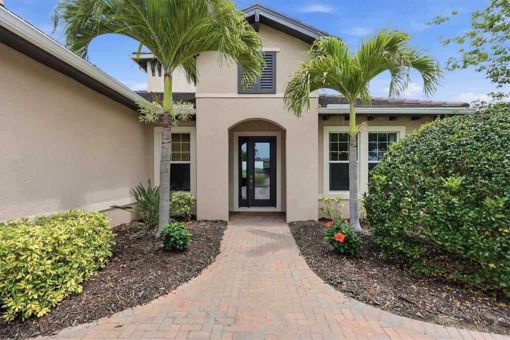 For Sale: $1,095,000 (3 beds, 3 baths, 3565 Square Feet)