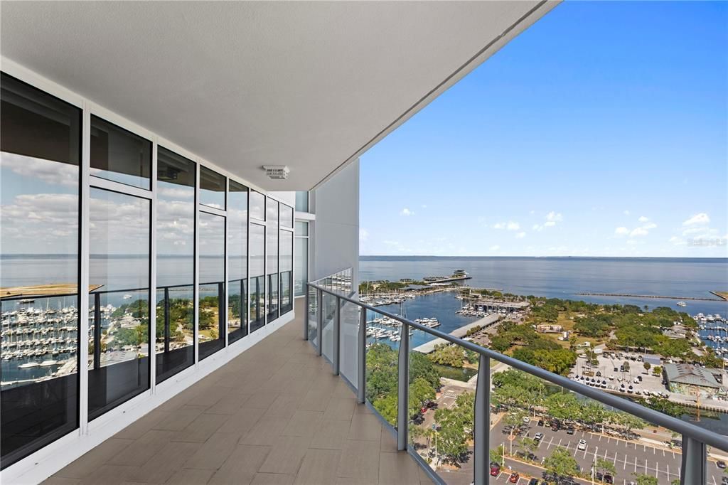 For Sale: $2,500,000 (2 beds, 2 baths, 1996 Square Feet)