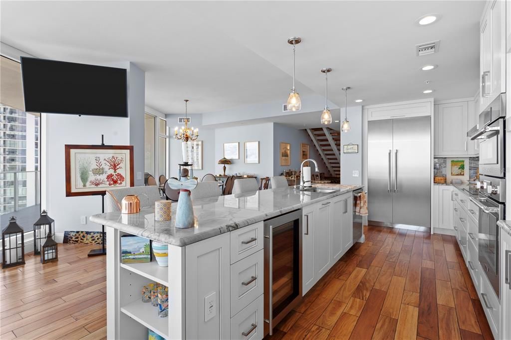 For Sale: $2,500,000 (2 beds, 2 baths, 1996 Square Feet)