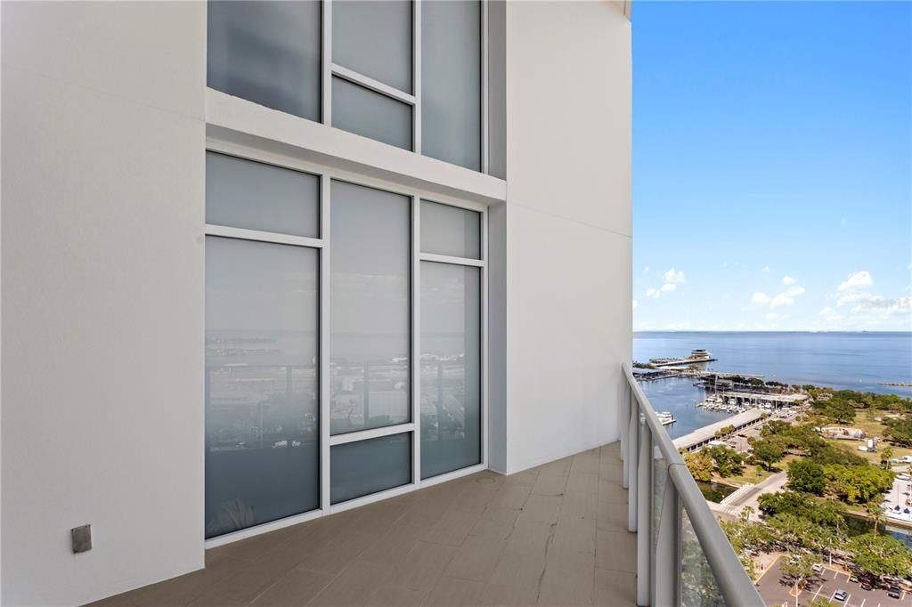 For Sale: $2,500,000 (2 beds, 2 baths, 1996 Square Feet)