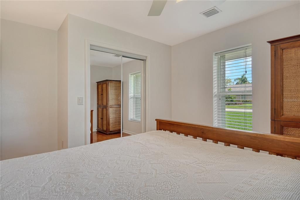 For Sale: $637,400 (4 beds, 2 baths, 2672 Square Feet)