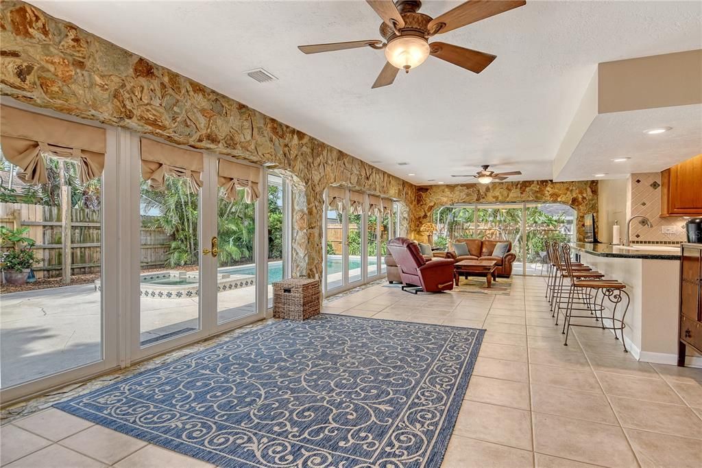 For Sale: $637,400 (4 beds, 2 baths, 2672 Square Feet)