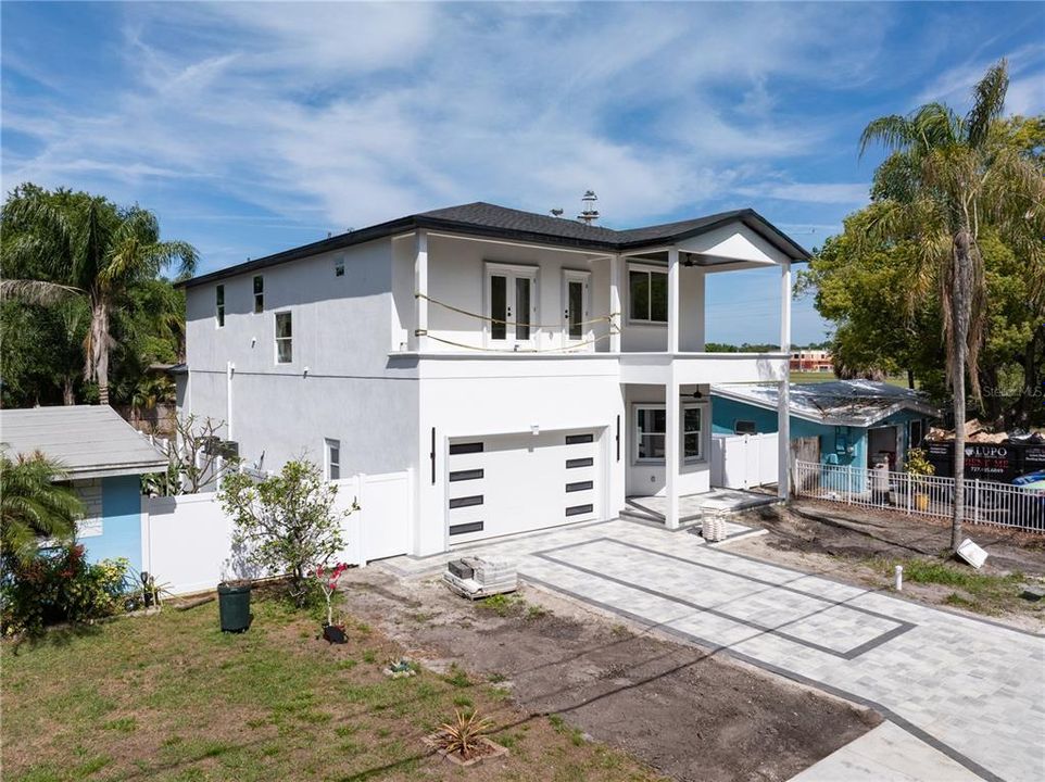 На продажу: $1,999,999 (4 спален, 4 ванн, 3556 Квадратных фут)