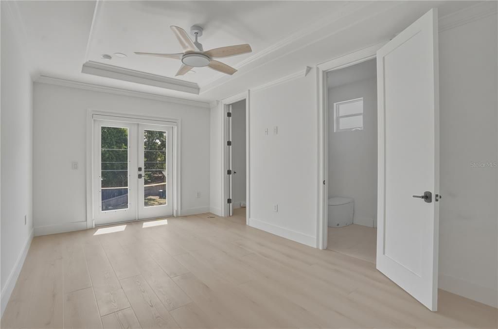 На продажу: $1,999,999 (4 спален, 4 ванн, 3556 Квадратных фут)