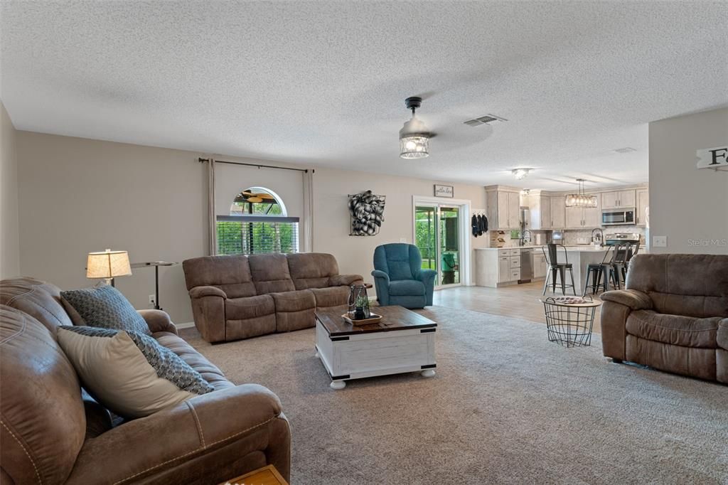 For Sale: $444,900 (4 beds, 3 baths, 3035 Square Feet)