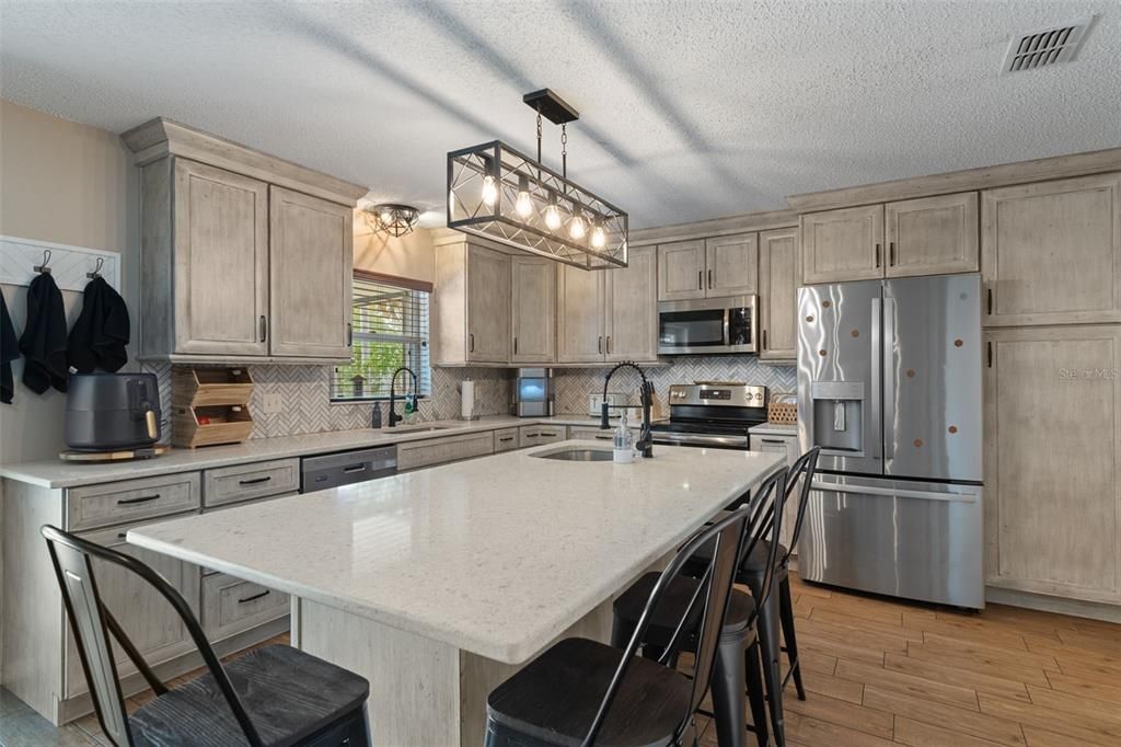For Sale: $444,900 (4 beds, 3 baths, 3035 Square Feet)