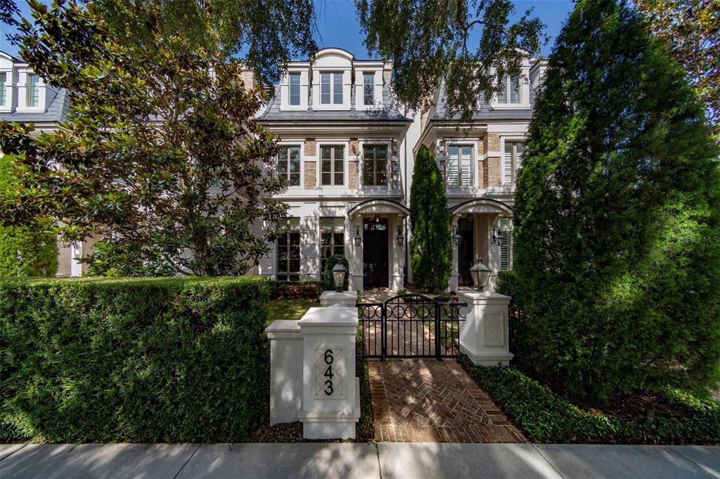 For Sale: $4,295,000 (3 beds, 3 baths, 4231 Square Feet)
