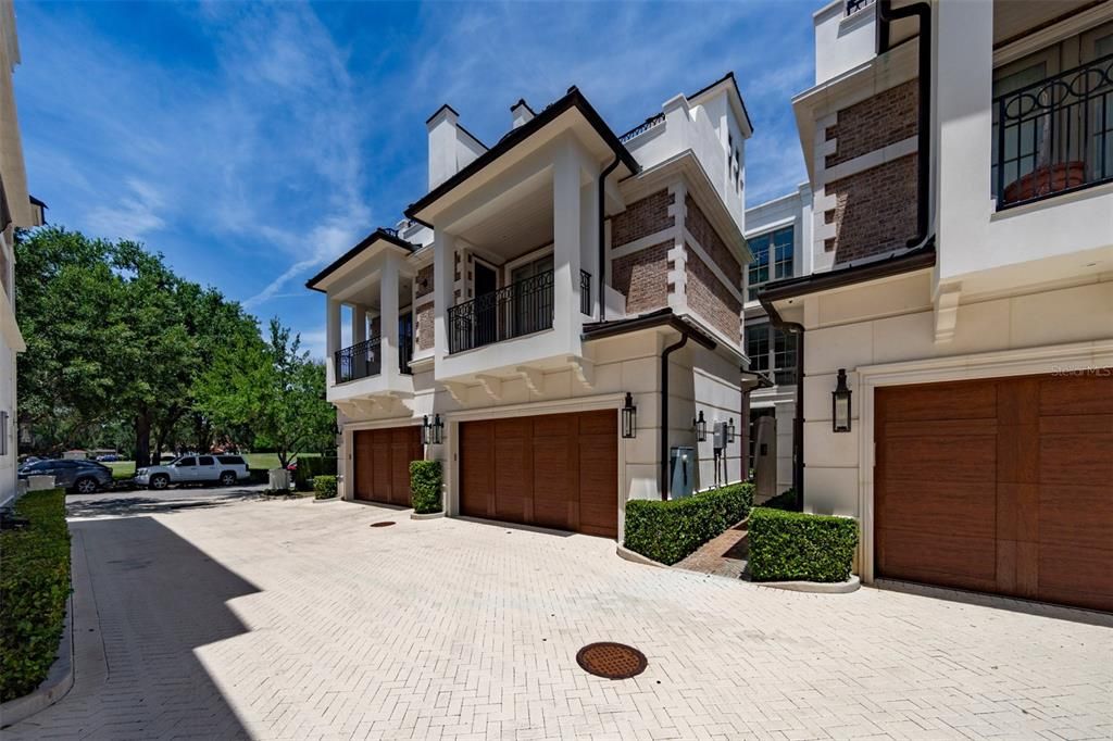 For Sale: $4,295,000 (3 beds, 3 baths, 4231 Square Feet)