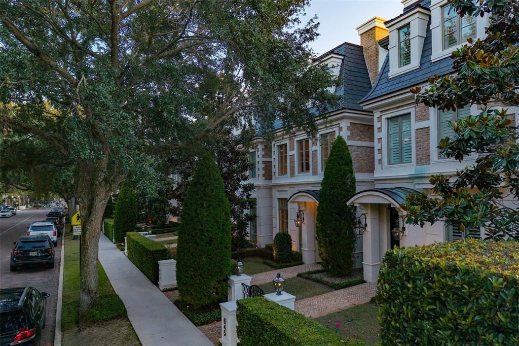 For Sale: $4,295,000 (3 beds, 3 baths, 4231 Square Feet)