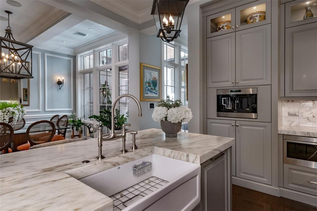 For Sale: $4,295,000 (3 beds, 3 baths, 4231 Square Feet)