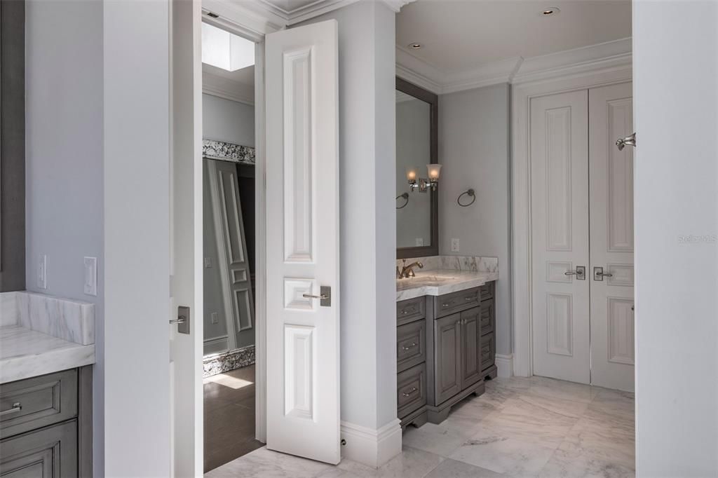 For Sale: $4,295,000 (3 beds, 3 baths, 4231 Square Feet)