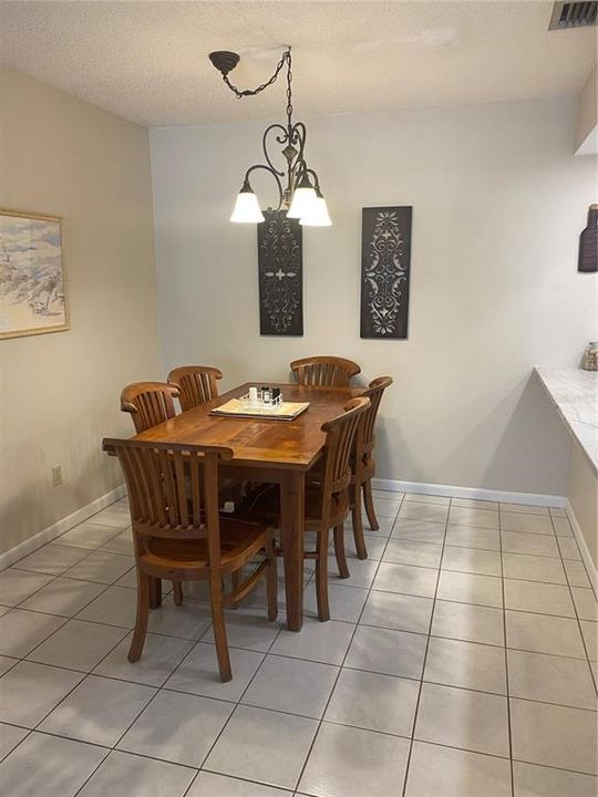 For Rent: $1,800 (2 beds, 2 baths, 888 Square Feet)