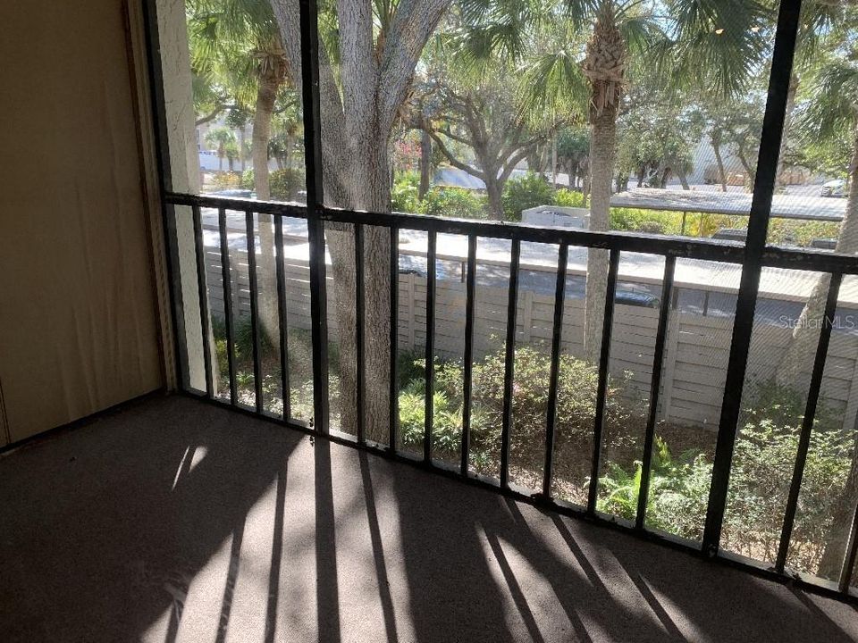 For Rent: $1,800 (2 beds, 2 baths, 888 Square Feet)