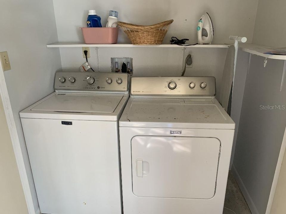 For Rent: $1,800 (2 beds, 2 baths, 888 Square Feet)