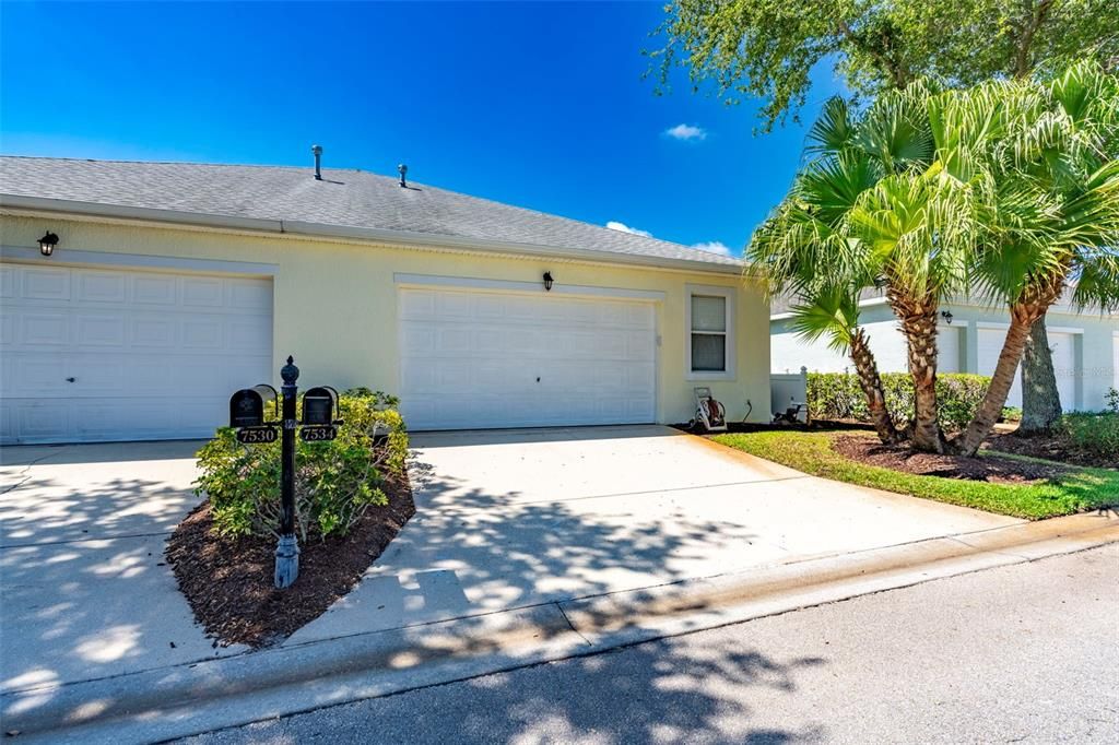 For Sale: $335,000 (2 beds, 2 baths, 1544 Square Feet)