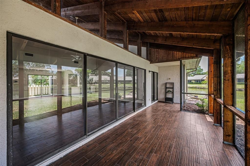 Activo con contrato: $350,000 (3 camas, 2 baños, 1445 Pies cuadrados)