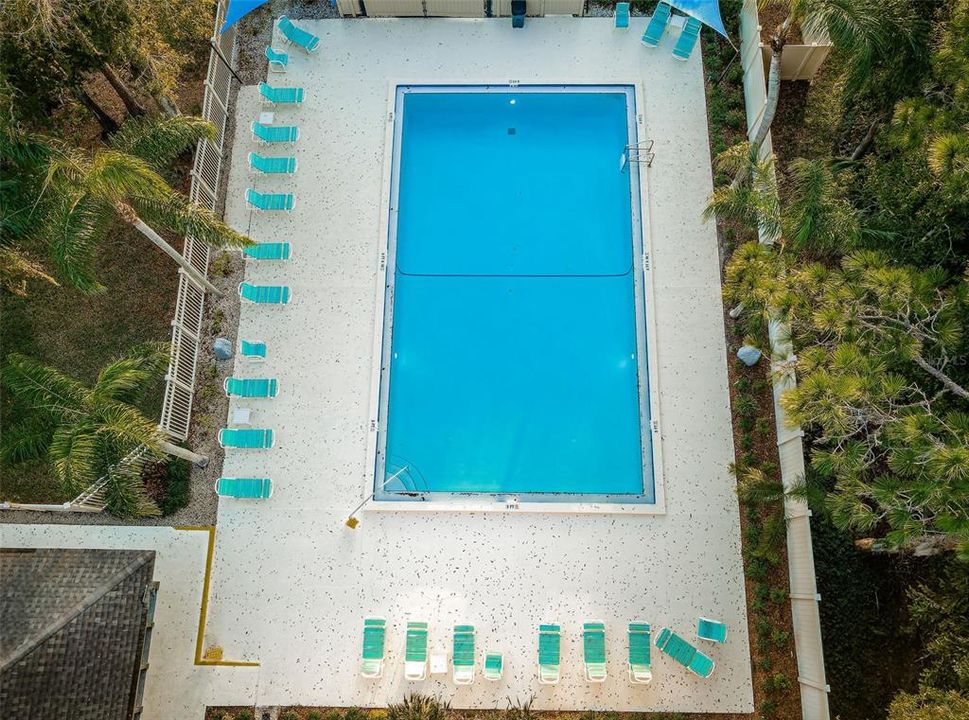 Activo con contrato: $350,000 (3 camas, 2 baños, 1445 Pies cuadrados)